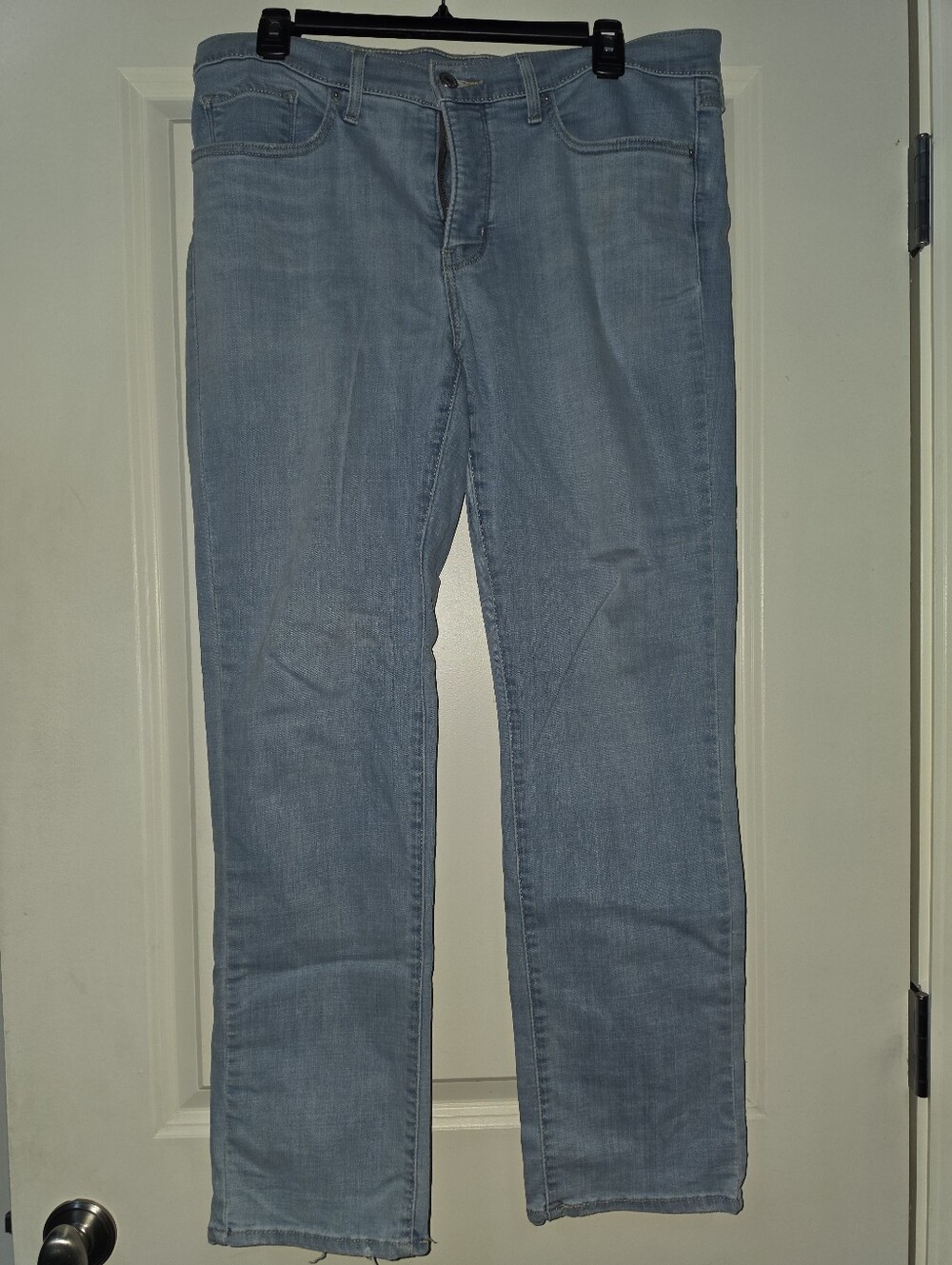 Levi's Women's 314 Shaping Straight-Leg Jeans